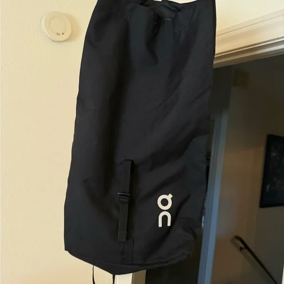 On Running Backpack - Picture 3 of 3